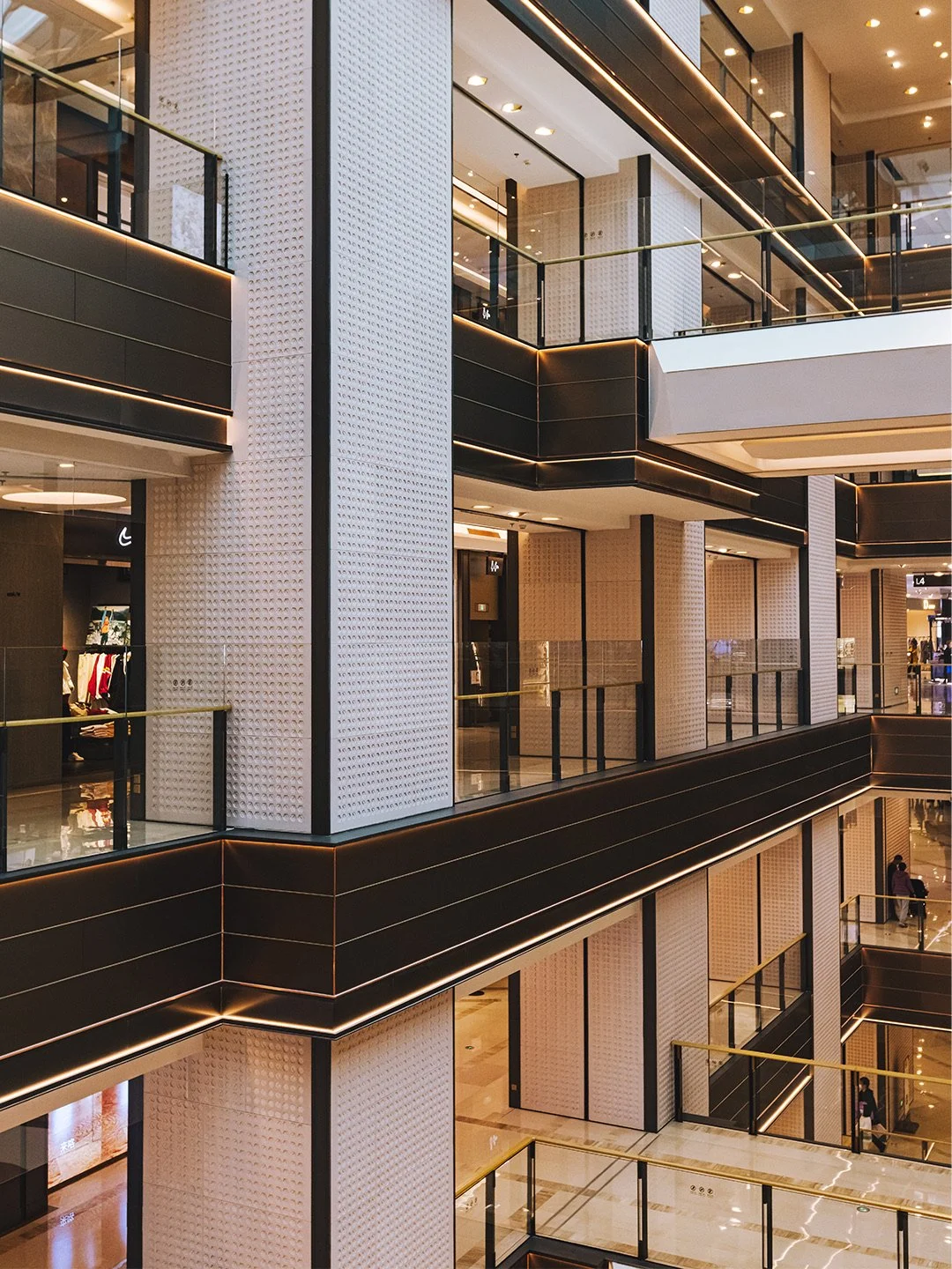 Hang Lung Plaza — JIALAN project concrete project