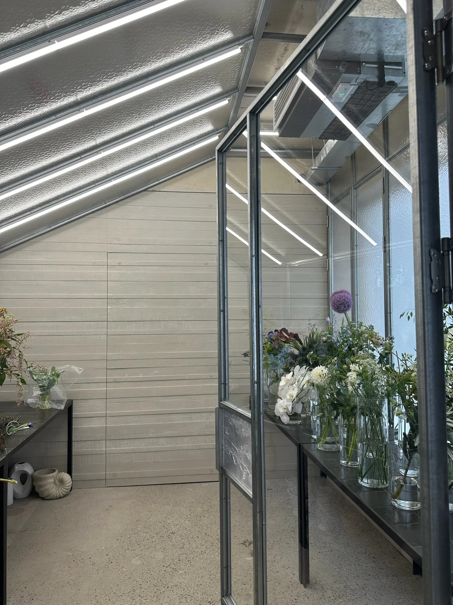 Lumos Flower Shop — JIALAN project concrete project (view 2)