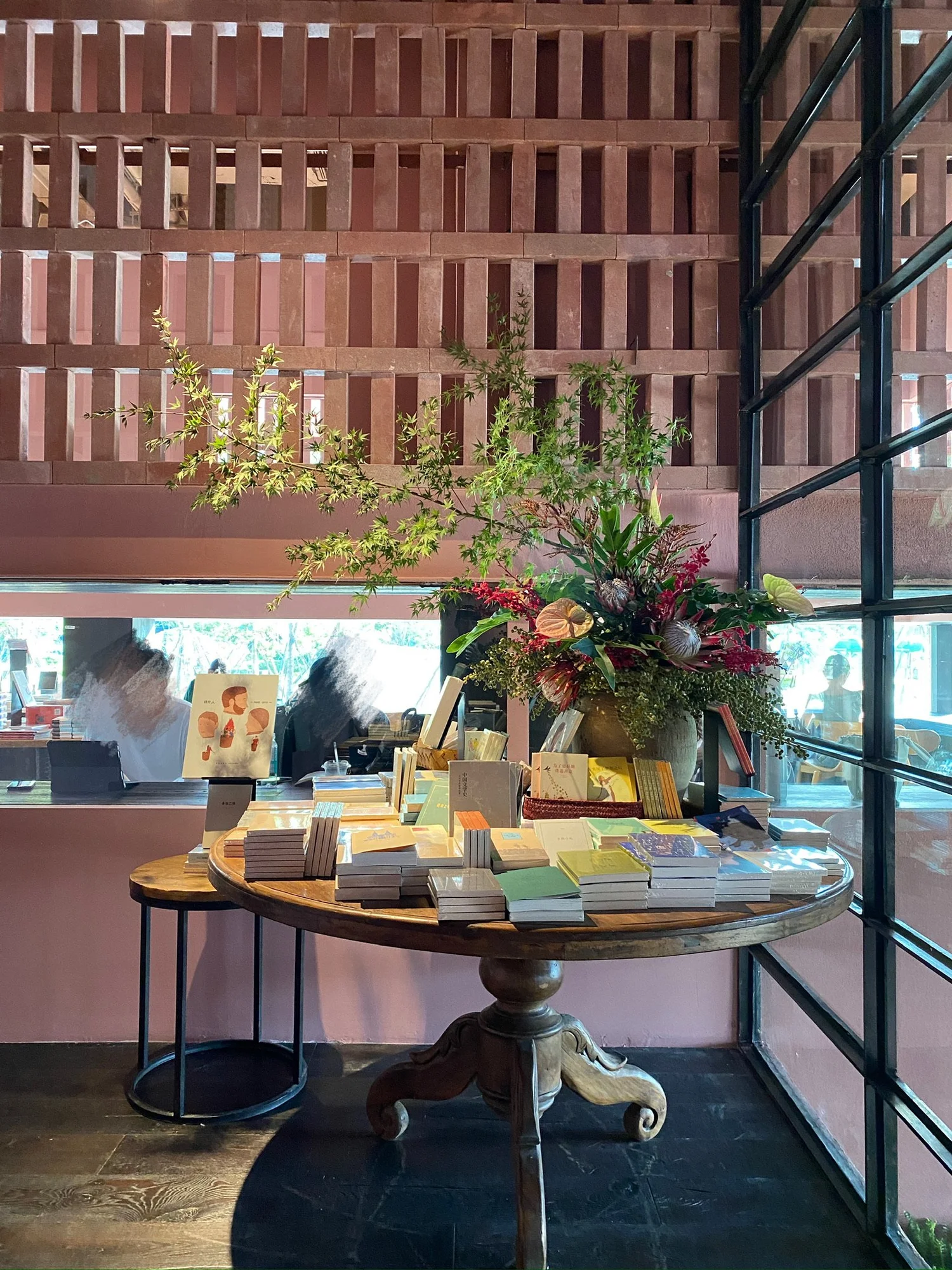 Xinshan Bookstore — JIALAN project concrete project (view 4)